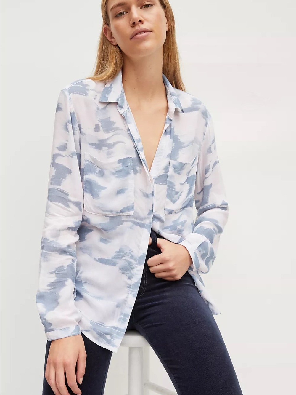 Anthropologie Cloth & Stone Blue Watercolor Classic Buttondown Shirt Blouse XS